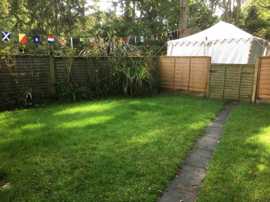 Bright And Spacious Annex Near Lymington With Private Garden Eksteriør bilde